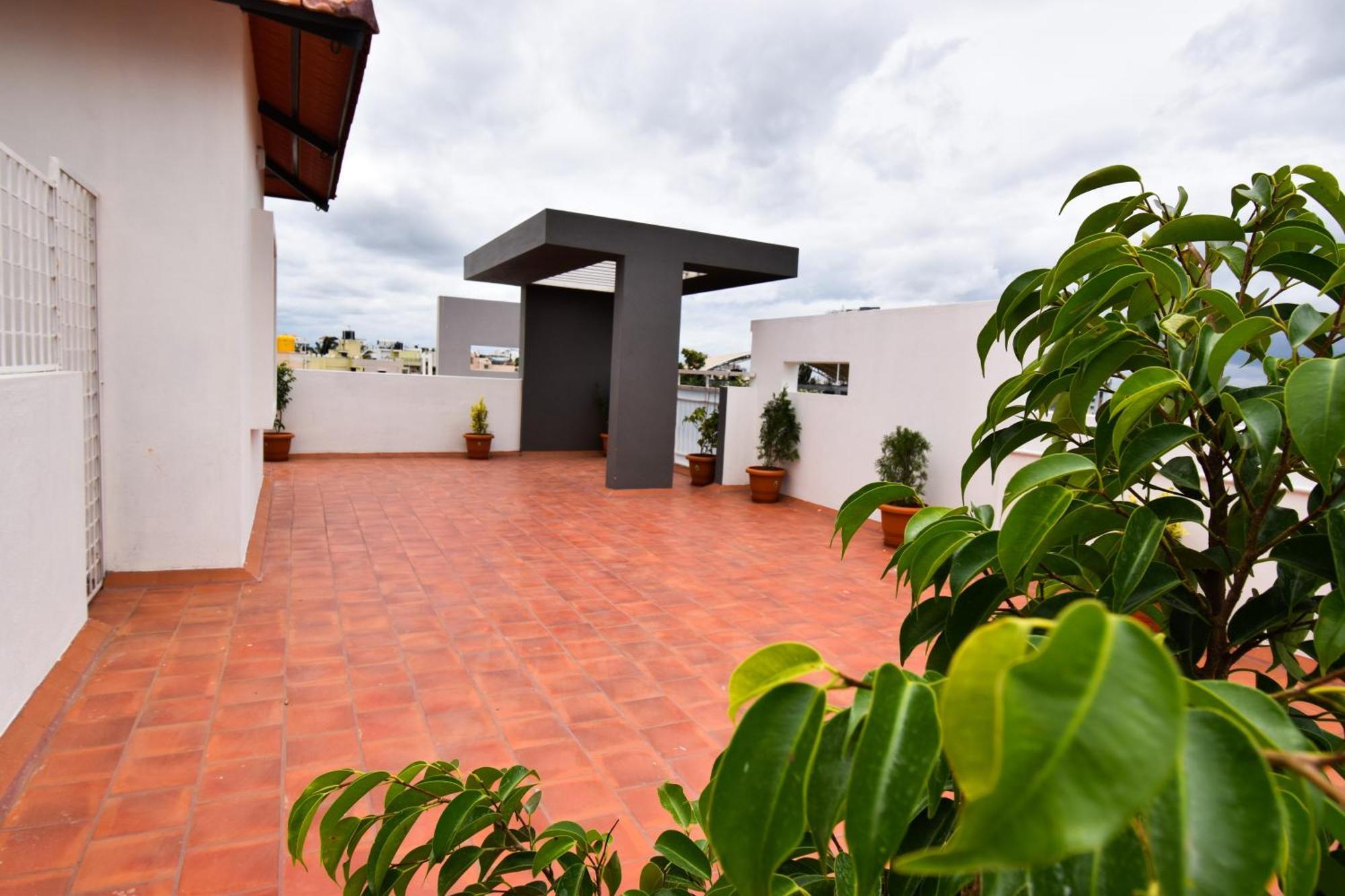 Staymazing-1,2 & 3 Bhk Ac Apartments In Hebbal-5Mins To Manyata-30Mins To Airport Bangalore Exterior foto