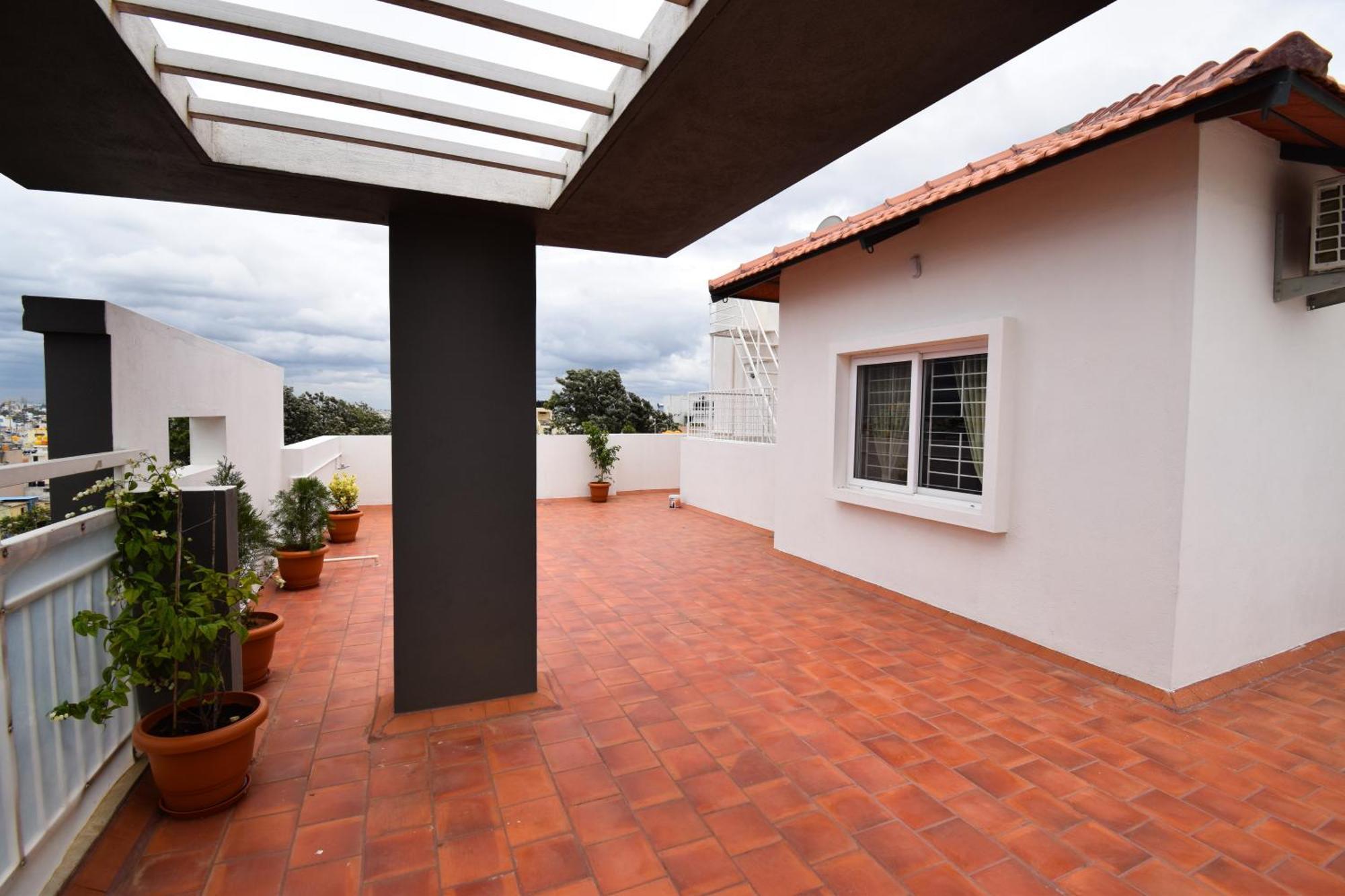 Staymazing-1,2 & 3 Bhk Ac Apartments In Hebbal-5Mins To Manyata-30Mins To Airport Bangalore Exterior foto