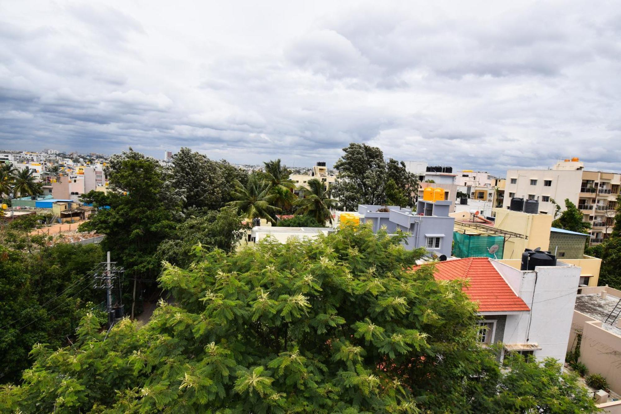 Staymazing-1,2 & 3 Bhk Ac Apartments In Hebbal-5Mins To Manyata-30Mins To Airport Bangalore Exterior foto
